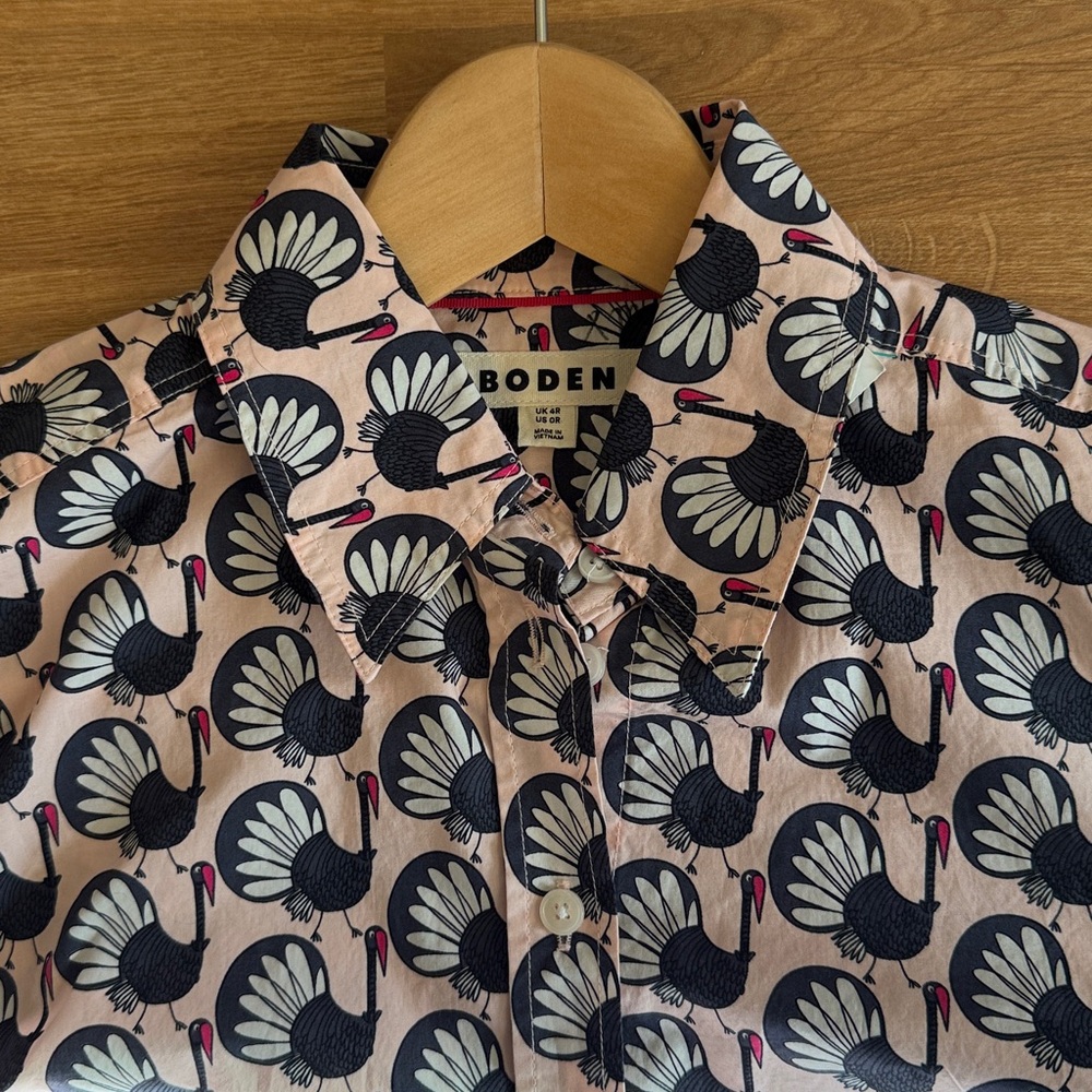 BODEN Turkey Print Button Down Pink 100% Cotton Dress Shirt Women’s Size 0